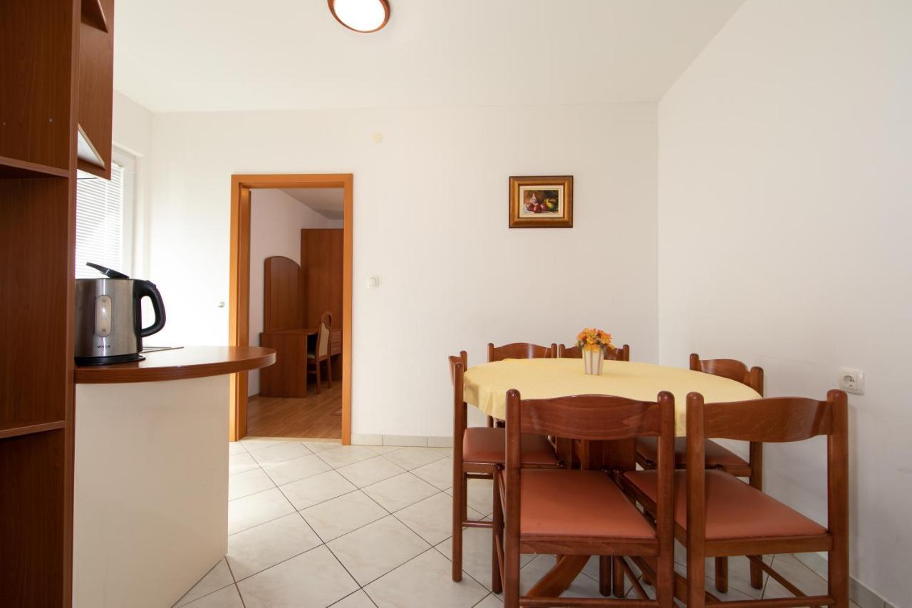 Apartmani Biser Tučepi Exterior foto