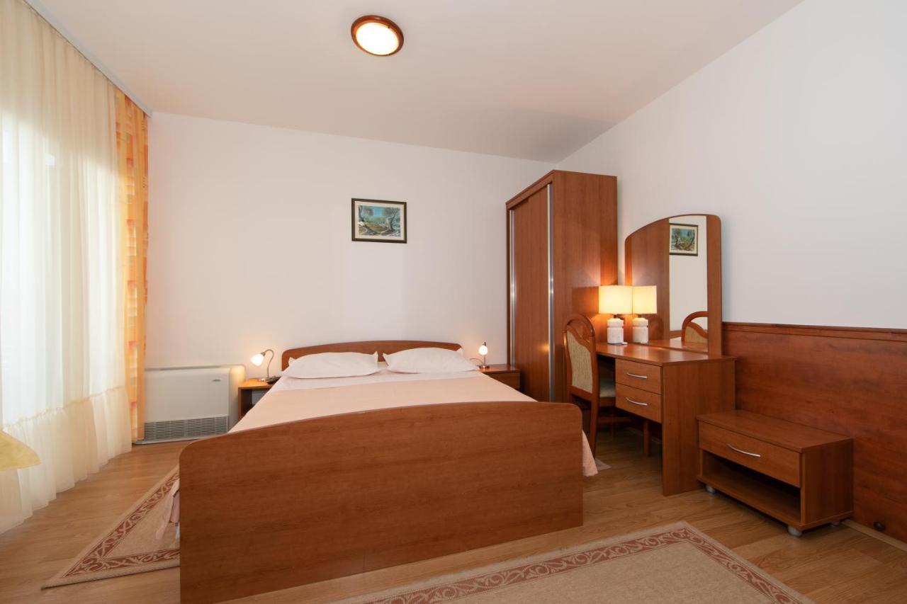 Apartmani Biser Tučepi Exterior foto