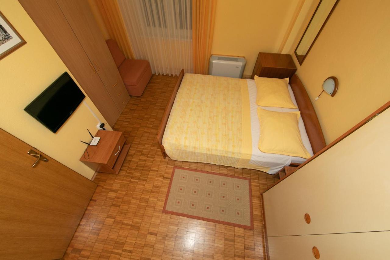 Apartmani Biser Tučepi Exterior foto