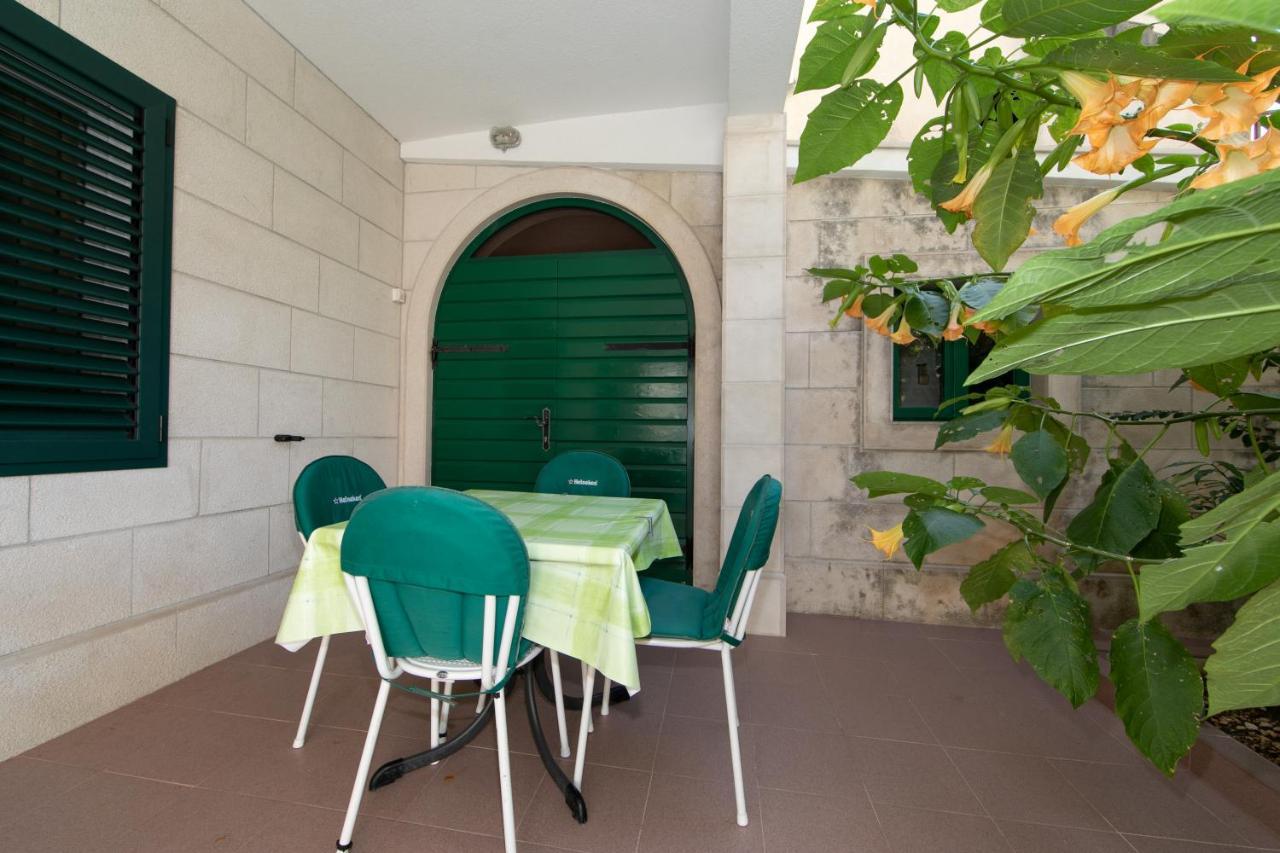 Apartmani Biser Tučepi Exterior foto