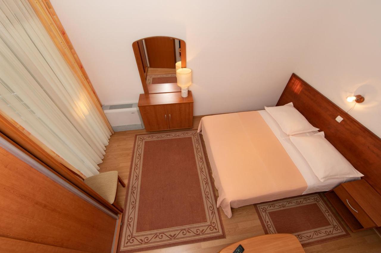 Apartmani Biser Tučepi Exterior foto