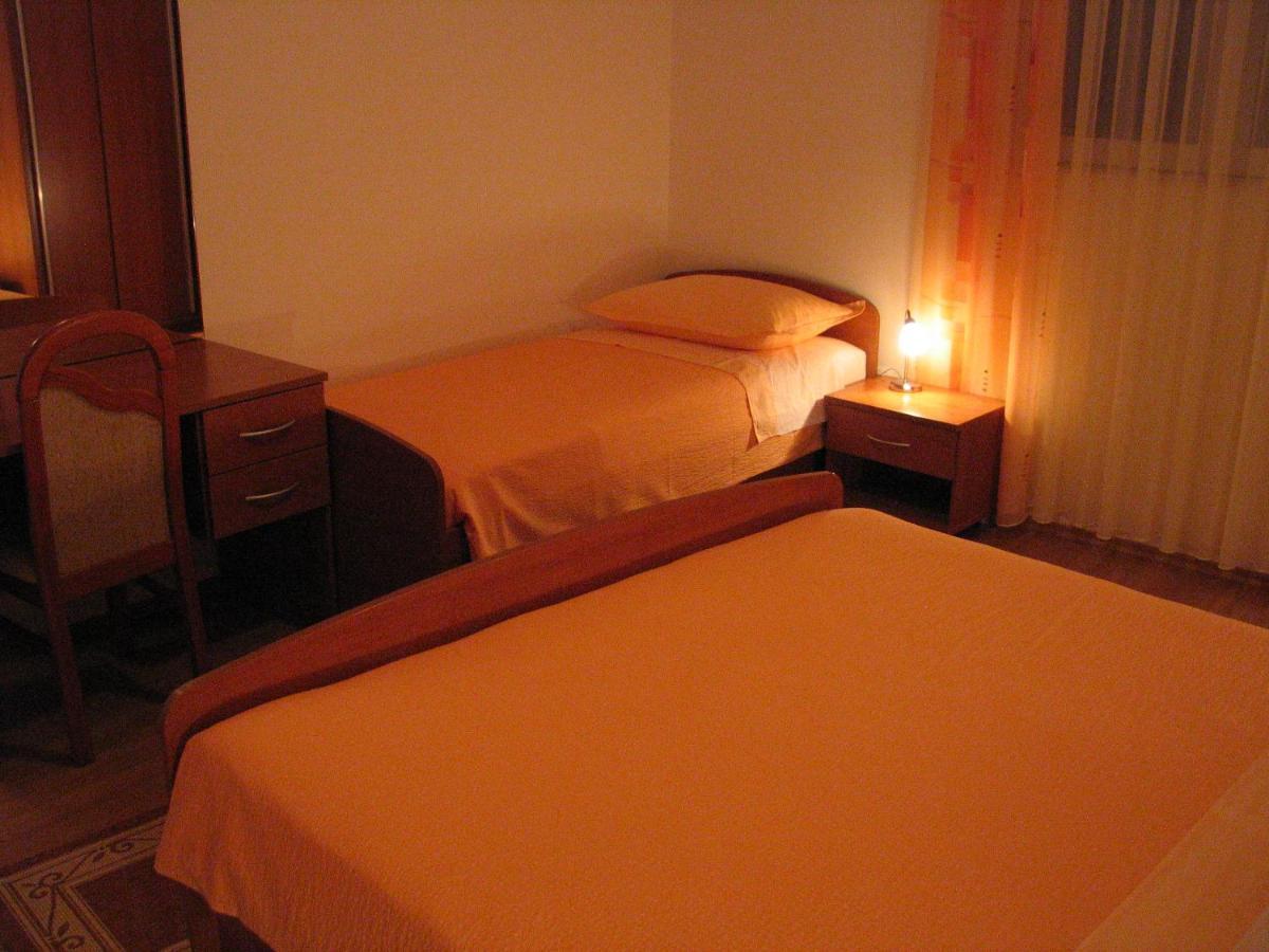 Apartmani Biser Tučepi Exterior foto