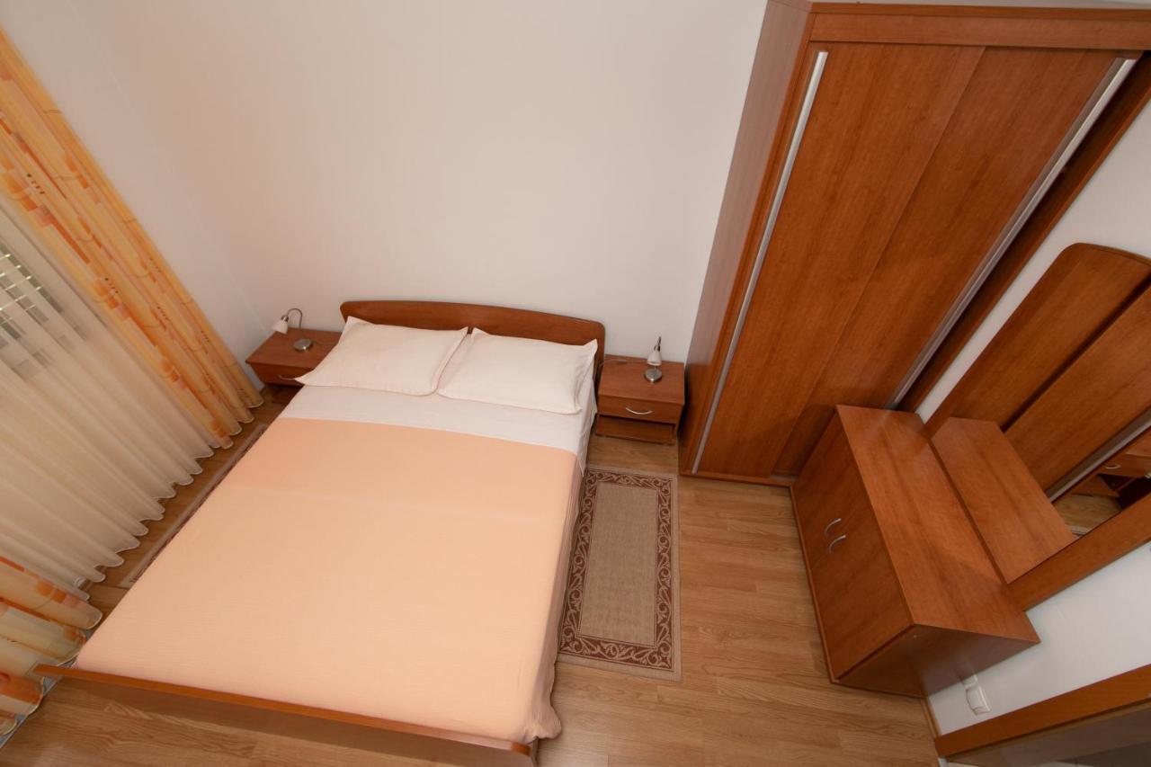 Apartmani Biser Tučepi Habitación foto